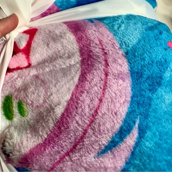 NWT. Disney Character Blanket throw Madly Mischievous by Lewis Whitman artist. - Picture 6 of 9